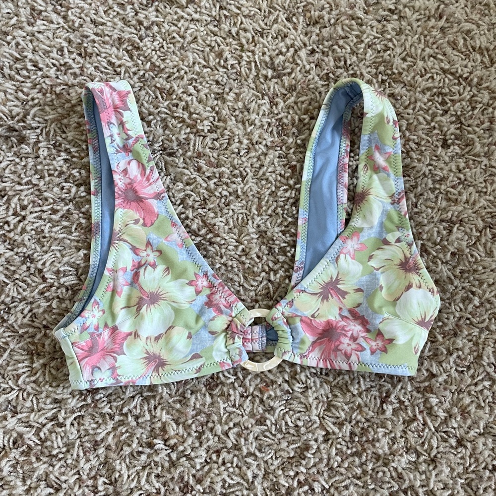 Aerie hibiscus open ring bikini top